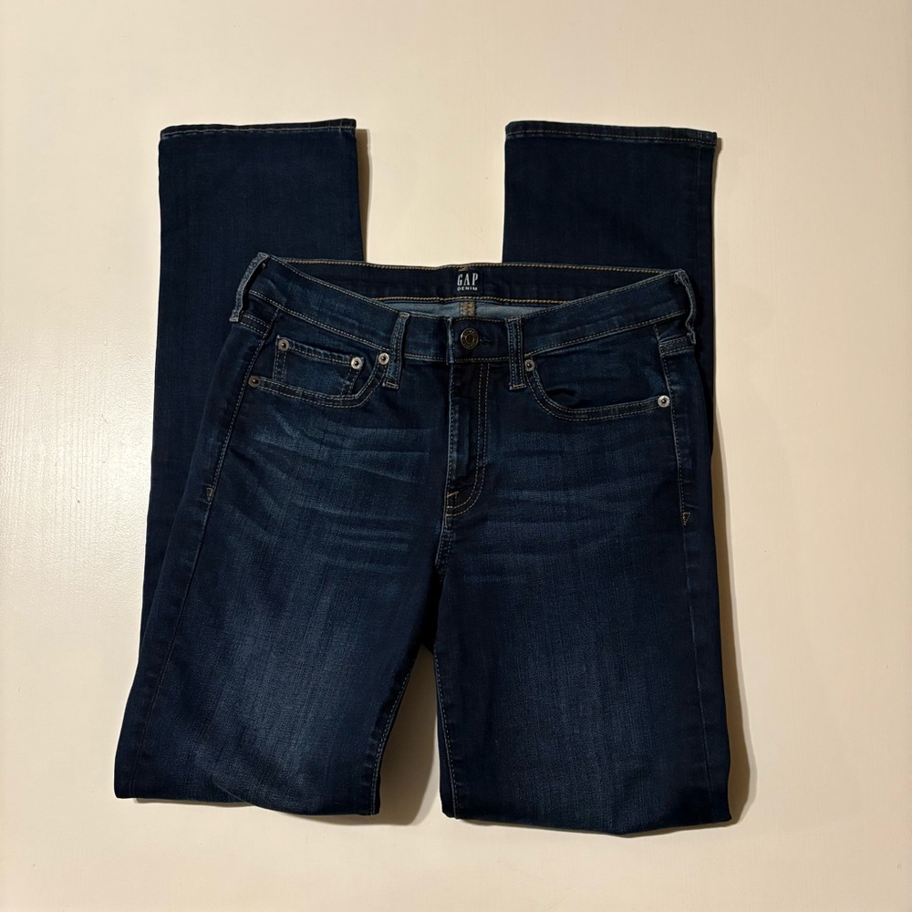 GAP Women’s Dark Wash Straight Leg Jeans